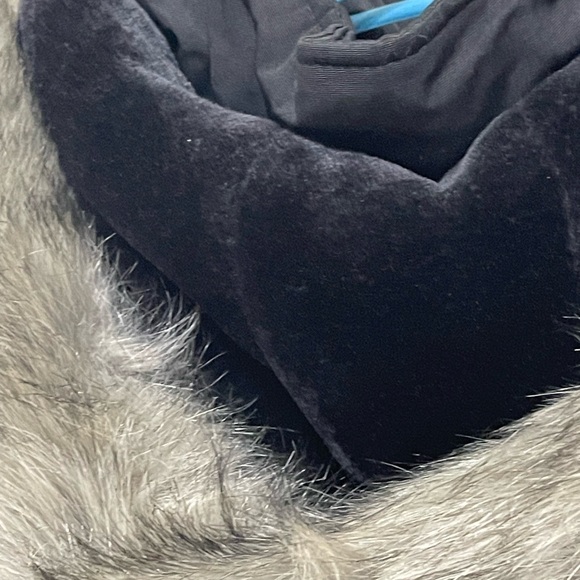 Women small Toboggan winter coat - Picture 3 of 7